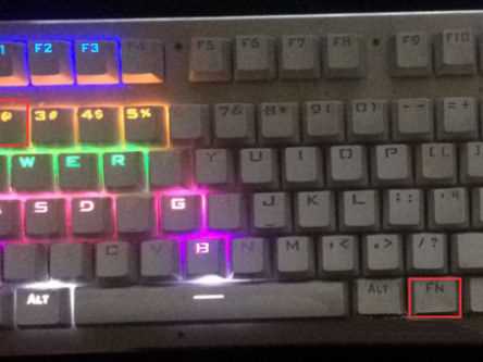雷蛇键盘灯光切换快捷键